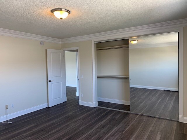 Photo - 1259 Ardmore N Ave Unit 207