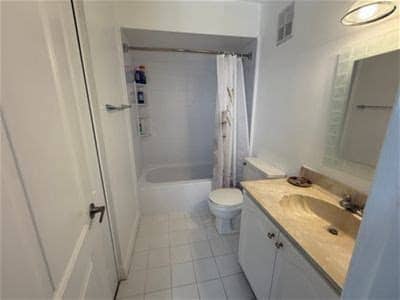 Photo - Beautifully maintained 2-bedroom, 2-bathroom Unit 76w