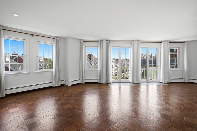 Photo - 205 Shearwater Ct W Unidad 32