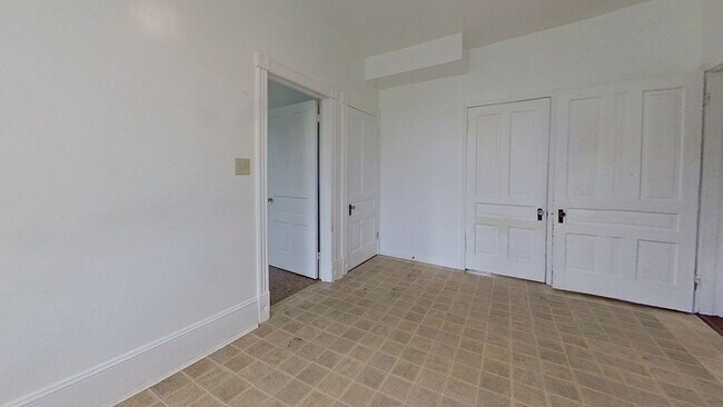 Photo - 2801 Bridgeview Rd