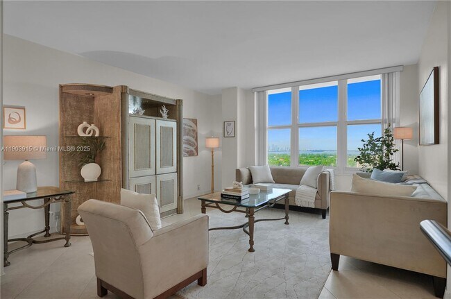 Photo - 4747 Collins Ave Unidad 1501