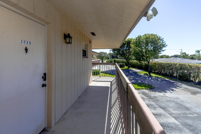 Photo - 2755 W Atlantic Ave Unit 208b