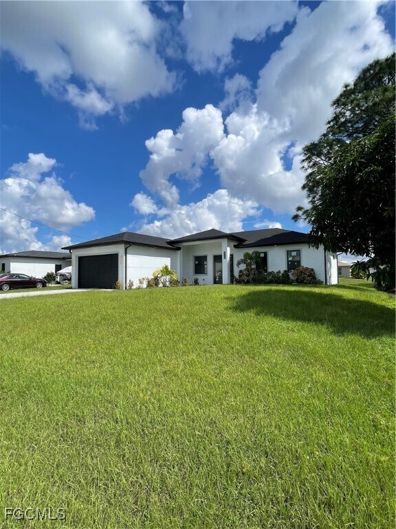 Building Photo - 3221 Vera Ct