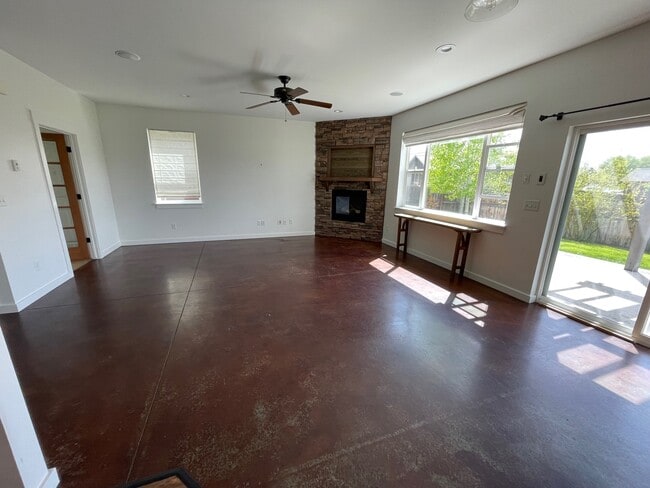 Photo - 2397 Lasso Ave