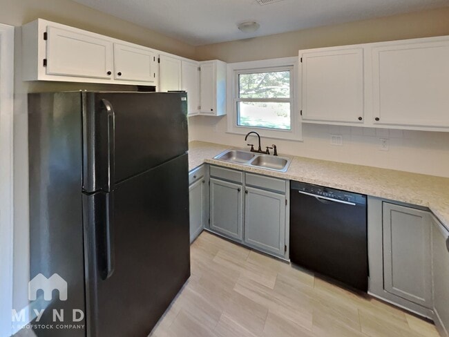 Photo - 3203 Whitaker Ct NW