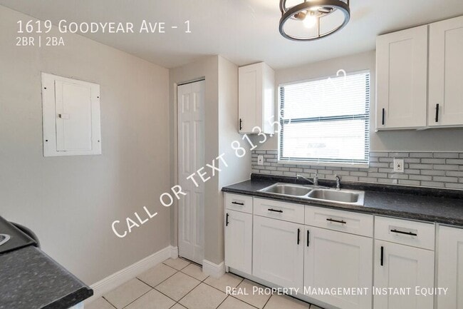 Photo - 1619 Goodyear Ave Unit 1