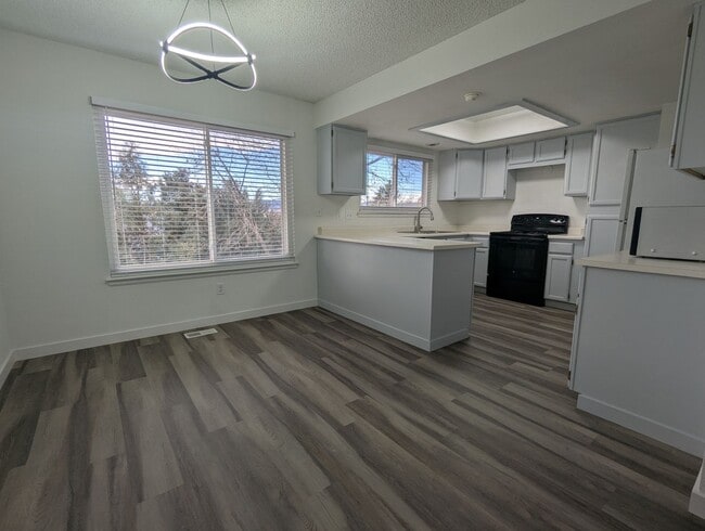 Photo - SUPER NICE REMODELED 3 BED, 3 BATH HOME IN HIGHLANDS RANCH! FEBRUARY 1ST OCCUPANCY!