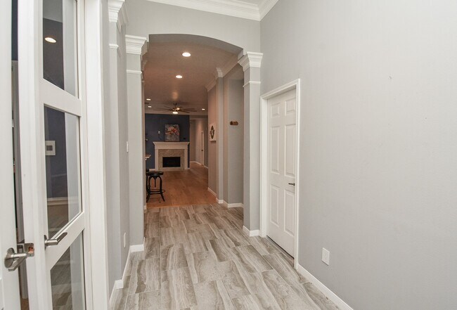 Photo - 71 N Crossed Birch Pl