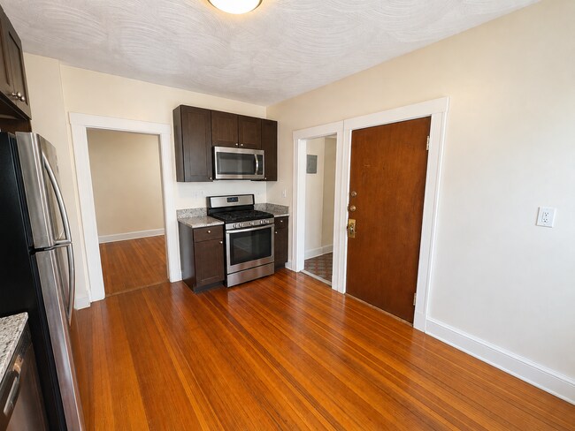 Photo - 333 Alewife Brook Pky Unidad B2