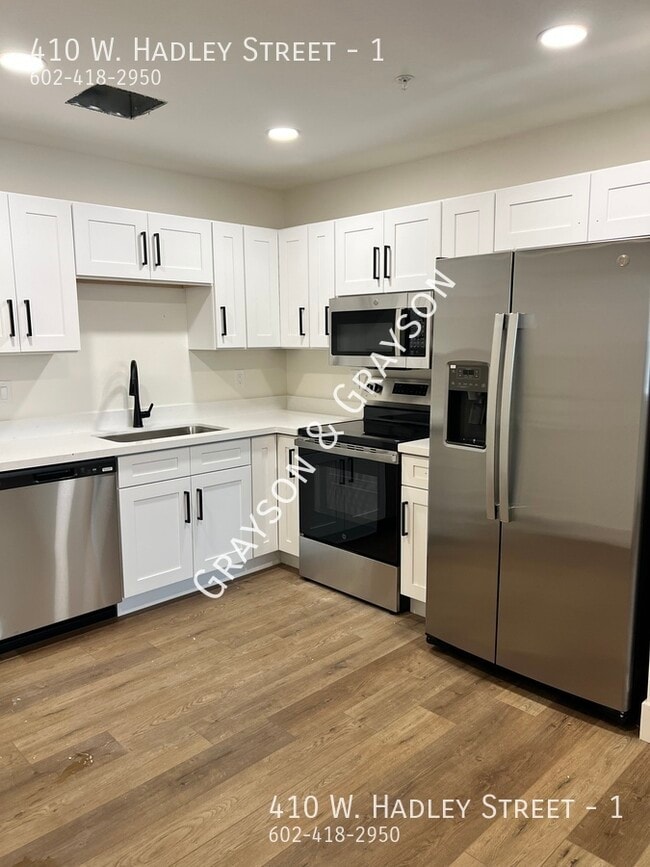 Photo - 410 W Hadley St