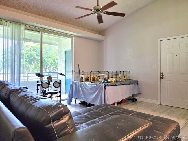 Photo - 851 Lyons Rd Unit 22206