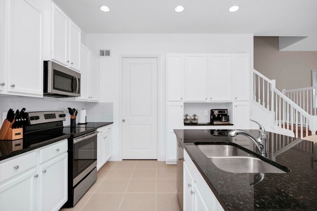 Photo - 302 Captiva Dr