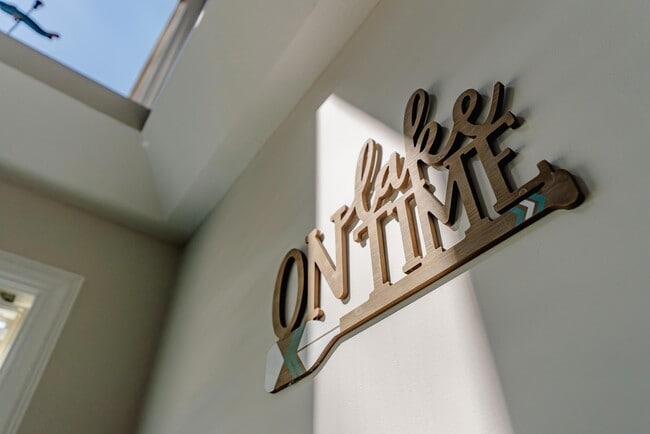 Photo - 949 Hideaway Dr