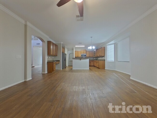 Photo - 25746 W Globe Ave