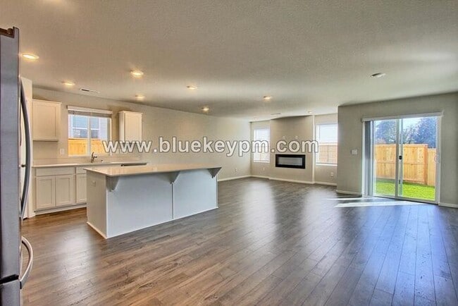 Photo - 4 Bed, 2.5 Baths Home in Ridgefield