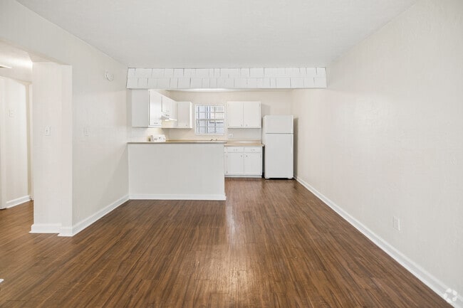 2BR, 1BA - Dining Room
