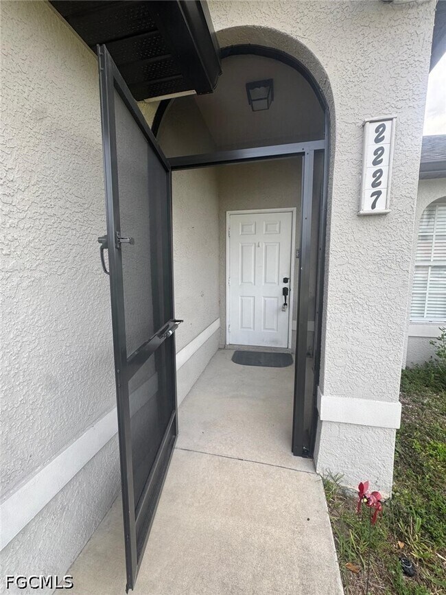 Photo - 2227 SW 5th Ave
