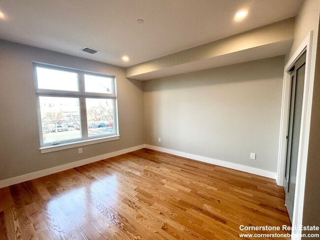 16 Baker Ct Unit 4