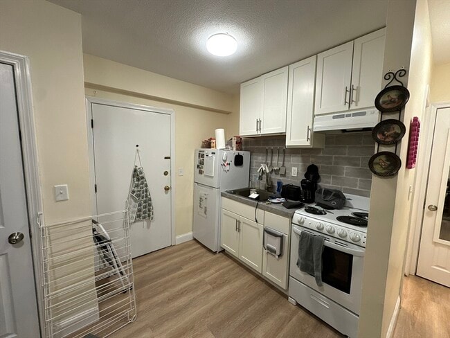 Photo - 720 Bennington St Unit 106