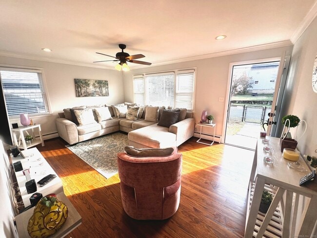 Photo - 20 Glenfield Ave