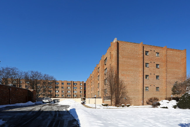 Catherine Courts - Catherine Courts Apartments