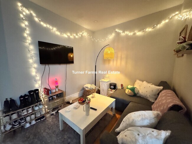 Photo - 91 Hudson St