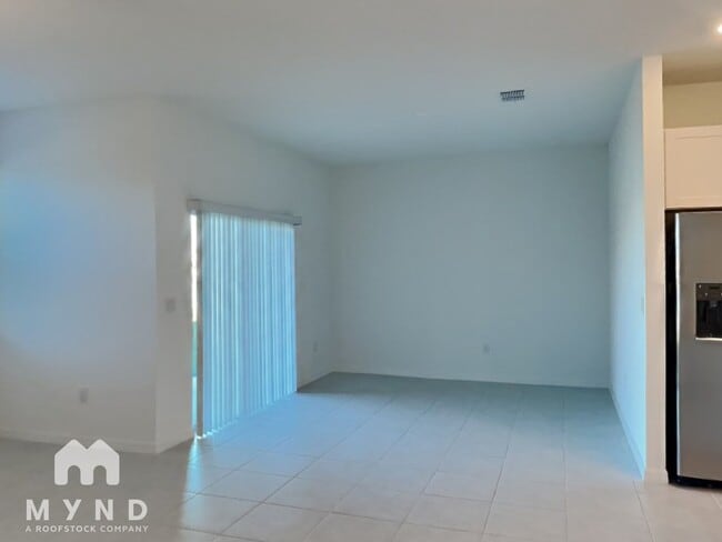 Photo - 32063 Pop Ash Pl