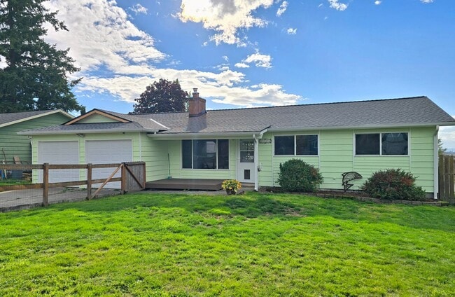 Photo - 3 Bedroom Home in Marysville Available Now!