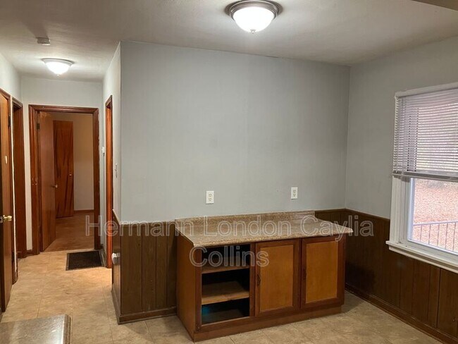 Photo - 360 S Harvey Ave