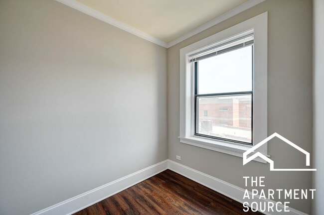Photo - 817 W Lakeside Pl Unit 206