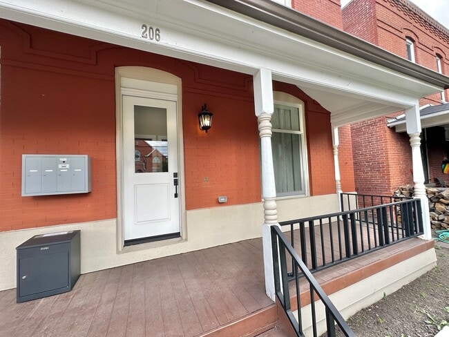 Photo - 204 W 5th Ave Unit 206A