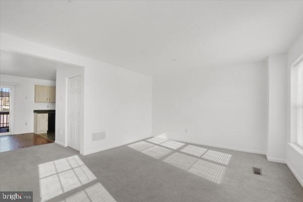 Photo - 655 Fisher Dr