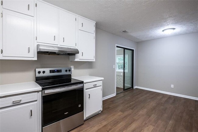 Photo - 366 Haymarket Ln