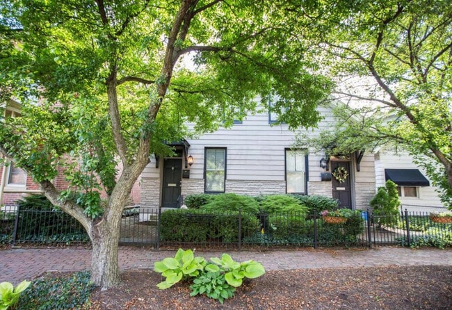 Welcome home! - 713 S 5th St