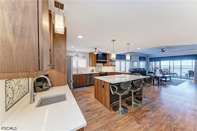 Photo - 14813 Laguna Dr Unit 401
