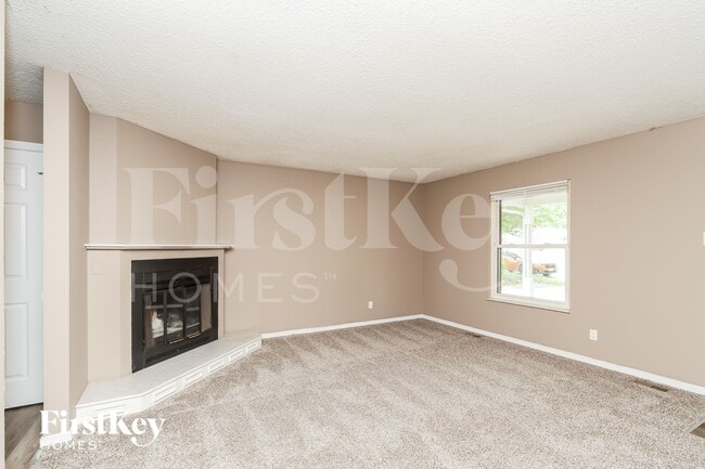 2112 Farthing Ct