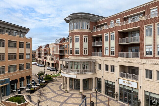 Photo - 20-140 N Northwest Hwy