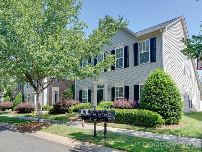 Photo - 8164 Bridgegate Dr