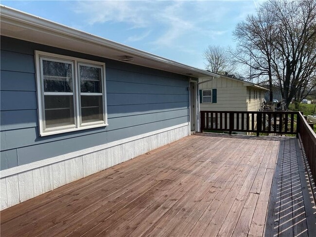 Photo - 704 E Culton St