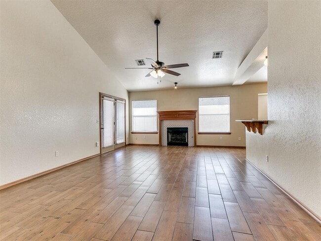 Photo - 4100 Kent St