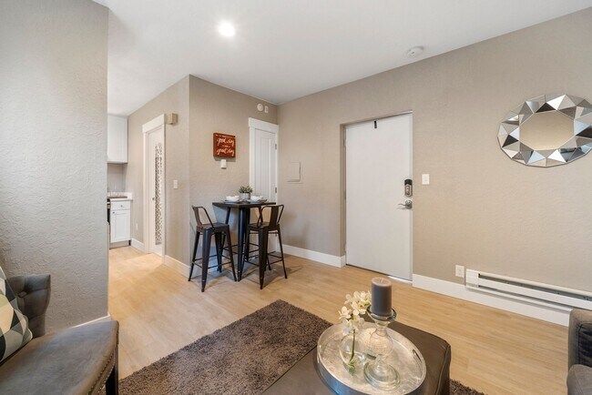 Photo - 'Redmond 12' Studios Unit 103