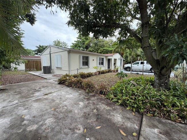 Photo - 596 NW 109th St
