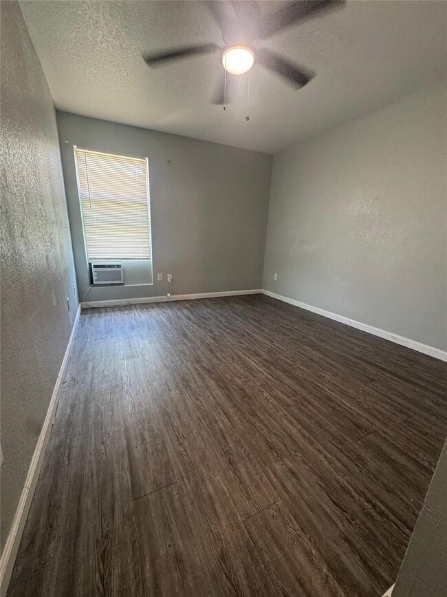 Photo - 3802 Dabney St Unidad 4