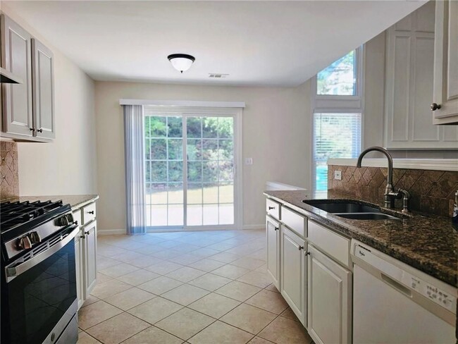 Photo - 3229 Davenport Park Ln