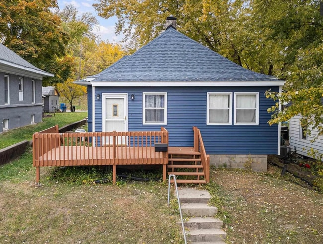 Building Photo - 158 5th St