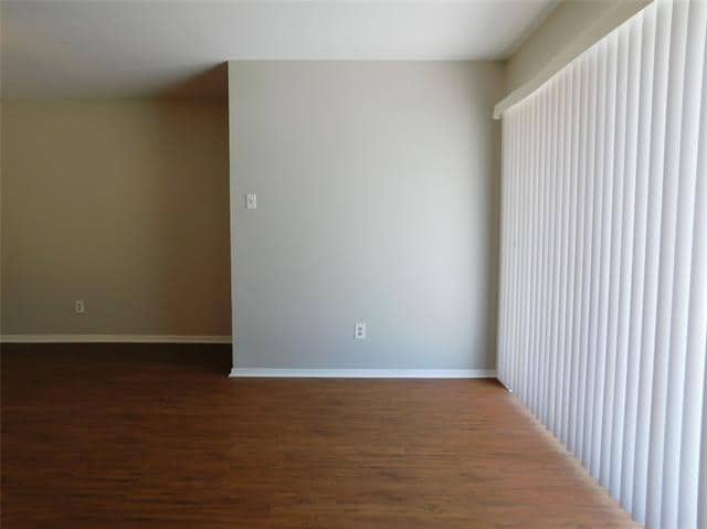 Photo - 217 Mockingbird Ln