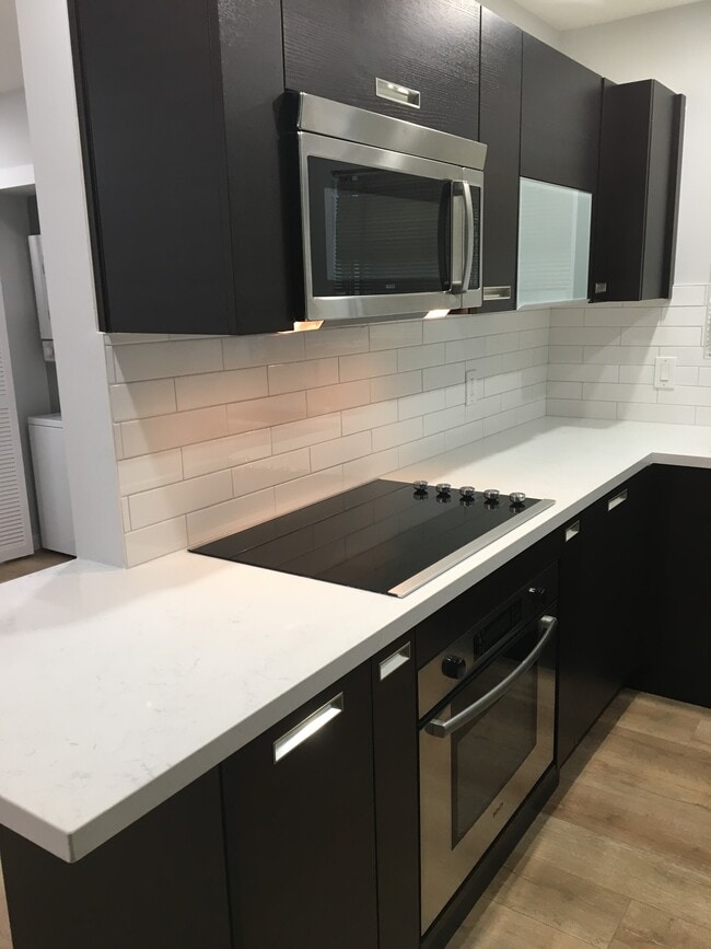 Bosch appliances - 5300 Fairview Blvd Unit 6
