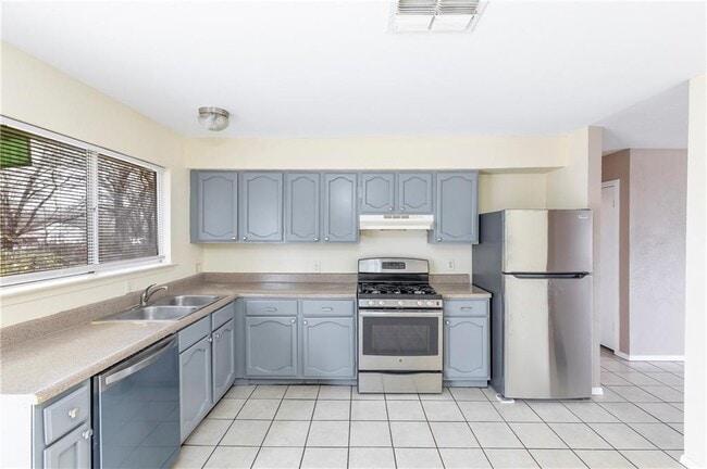 Photo - 2325 Bendridge Trail