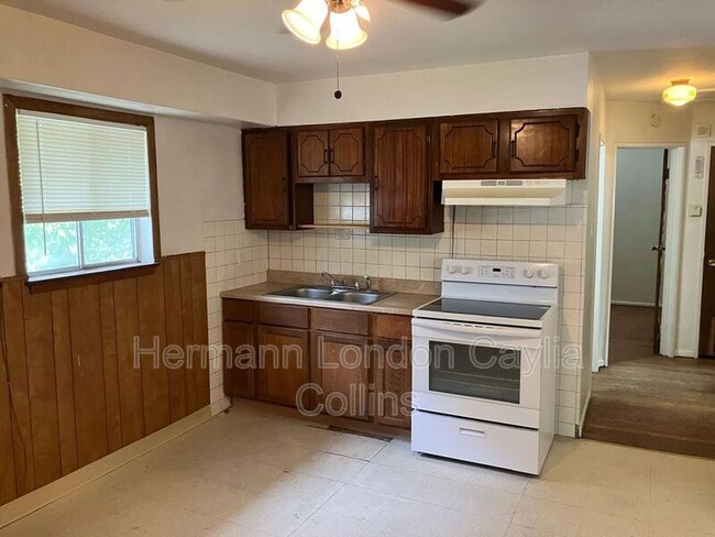 Photo - 234 Connolly Dr