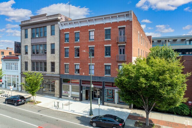 1318 W Broad St - 1318 W. Broad St.